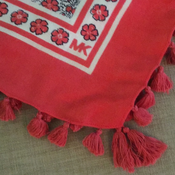 Michael Kors Wrap - Picture 3 of 3